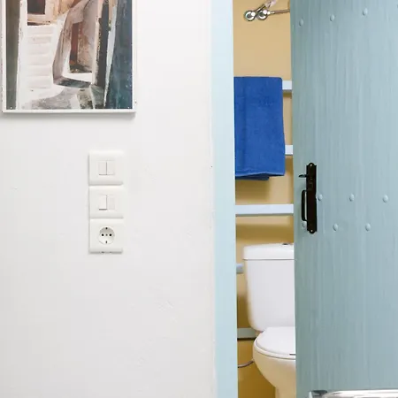 黑岩传统鲁姆斯公寓