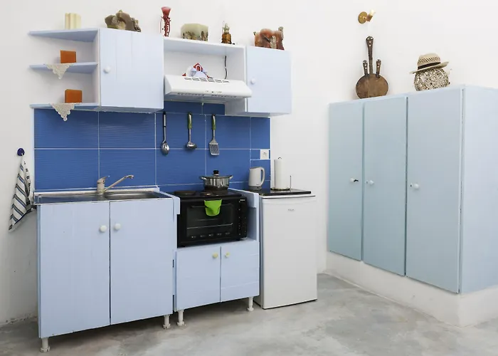 公寓 黑岩传统鲁姆斯公寓 Emporio (Santorini)