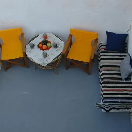 Black Rock Traditional * Emporio (Santorini)