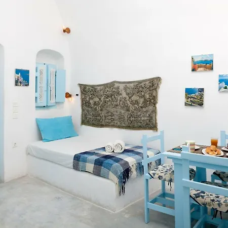 Apartament Black Rock Traditional Emporio (Santorini)