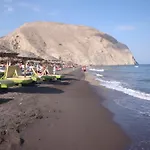 Black Rock Traditional Emborió